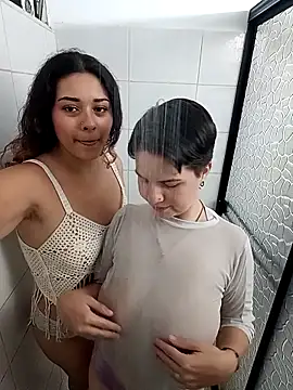 Snapshot of AmbarAndValery chatting on September 17, 2025, 3:52 am AmbarAndValery online show from September 17, 2025, 3:52 am