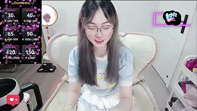 Snapshot of baby-yaya20 chatting on February 15, 2026, 1:10 pm baby-yaya20 online show from February 15, 2026, 1:10 pm