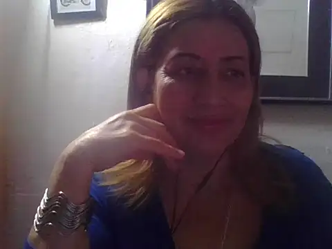 ROOMIINA online show from September 26, 2025, 8:27 pm