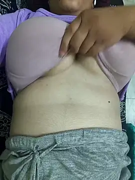 Monika 9Gupta070 online show from September 17, 2025, 6:32 pm