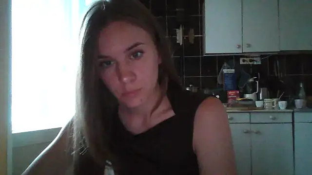 Snapshot of Avoriaa chatting on July 3, 2026, 8:32 am Avoriaa online show from July 3, 2026, 8:32 am