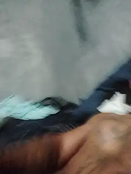 Snapshot of ElRompeponchi chatting on November 17, 2025, 8:29 am ElRompeponchi online show from November 17, 2025, 8:29 am