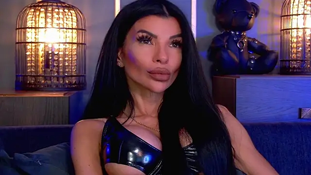 EleniaDevons online show from May 30, 2026, 12:44 pm