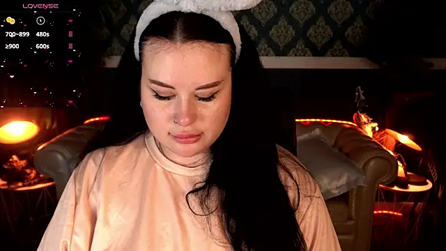 SerahMirabeli online show from March 18, 2026, 8:10 pm