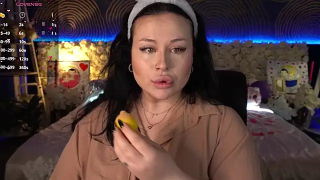 SerahMirabeli online show from March 14, 2026, 7:53 pm