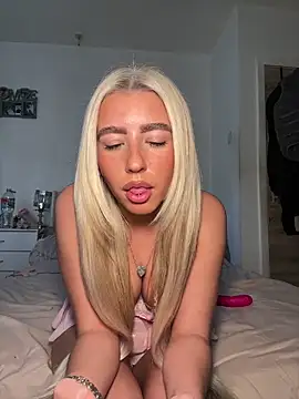 BlondeBetty online show from February 1, 2026, 12:36 pm