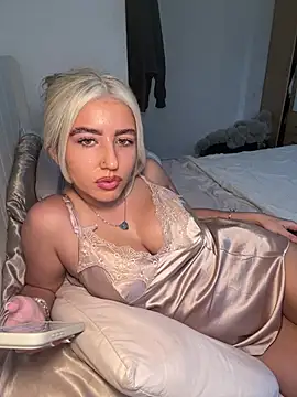 BlondeBetty online show from February 18, 2026, 10:12 am