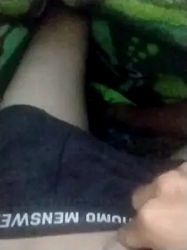 Snapshot of Max_novato chatting on December 20, 2025, 1:30 am Max novato online show from December 20, 2025, 1:30 am