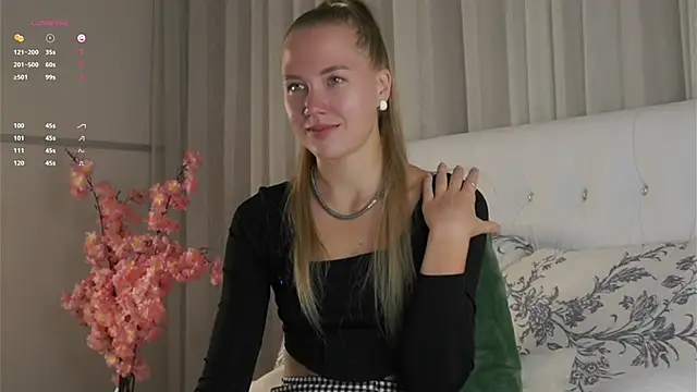 AlbaMesick online show from September 19, 2025, 12:09 pm