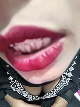 Itz Mayra  online show from December 23, 2025, 10:25 am