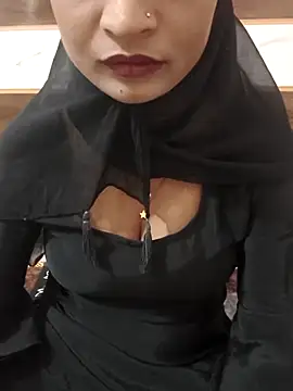 Snapshot of Itz_Mayra_ chatting on October 20, 2025, 7:42 am Itz Mayra online show from October 20, 2025, 7:42 am