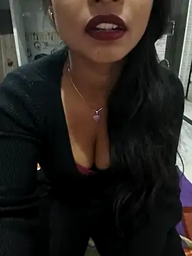 Snapshot of Itz_Mayra_ chatting on November 15, 2025, 6:12 pm Itz Mayra online show from November 15, 2025, 6:12 pm