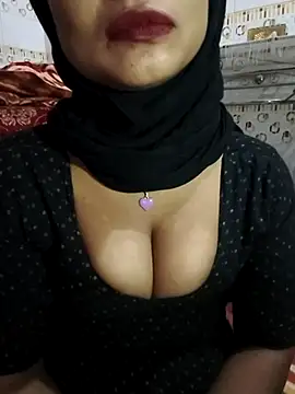 Snapshot of Itz_Mayra_ chatting on November 26, 2025, 9:04 pm Itz Mayra online show from November 26, 2025, 9:04 pm