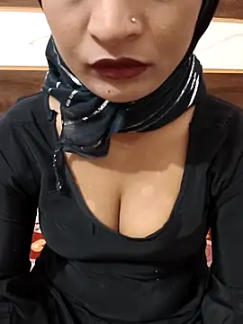 Snapshot of Itz_Mayra_ chatting on October 19, 2025, 6:16 am Itz Mayra online show from October 19, 2025, 6:16 am