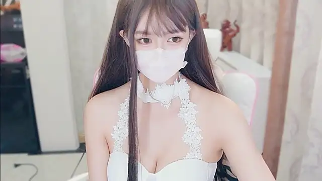 Aurora-77 online show from October 28, 2025, 3:22 pm