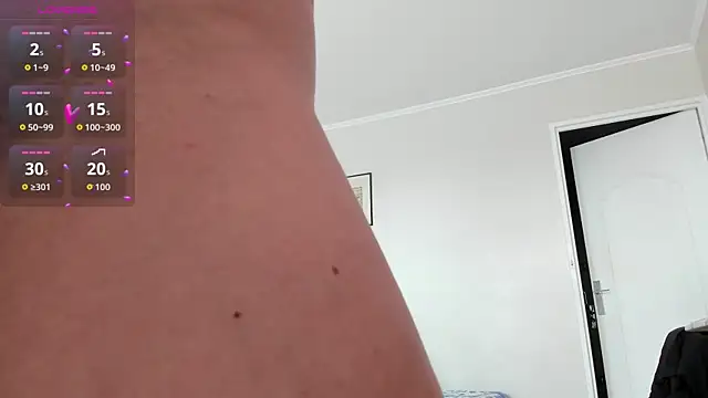 Snapshot of lannaah_ chatting on September 22, 2025, 3:29 pm lannaah online show from September 22, 2025, 3:29 pm