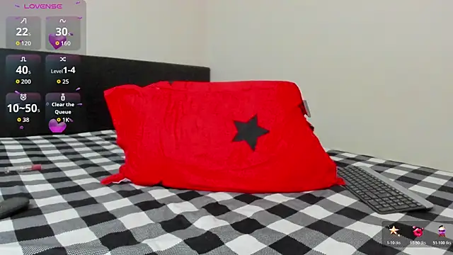 Snapshot of lannaah_ chatting on November 5, 2025, 5:05 pm lannaah online show from November 5, 2025, 5:05 pm