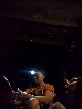 Samdim23 online show from November 9, 2025, 2:43 pm