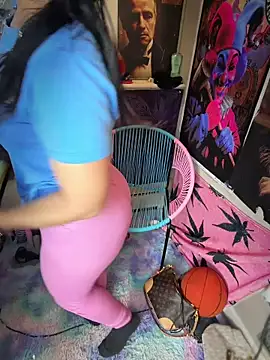 shortywidaphatty online show from July 10, 2026, 10:37 am