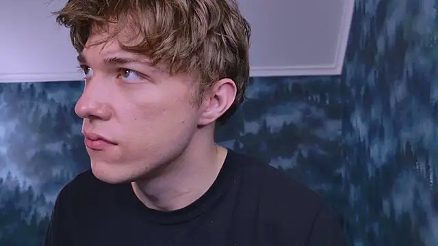 MarkShot  online show from October 24, 2025, 4:39 pm