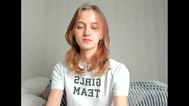 Snapshot of dreamy_pollyyy chatting on November 9, 2025, 6:56 pm dreamy pollyyy online show from November 9, 2025, 6:56 pm