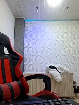 susan mooree online show from November 26, 2025, 6:52 pm