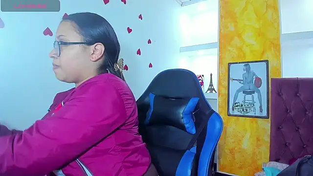 Snapshot of susan_mooree chatting on March 19, 2026, 8:09 pm susan mooree online show from March 19, 2026, 8:09 pm