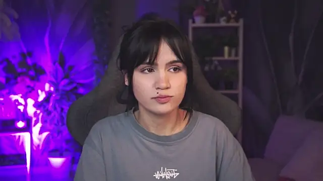 MonicaFarmer online show from April 13, 2026, 8:24 pm