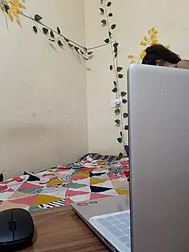 mia ka khalifaaa online show from September 16, 2025, 7:04 pm