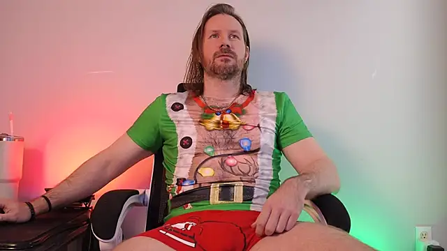 AlbinoAdonis online show from December 21, 2025, 8:42 pm