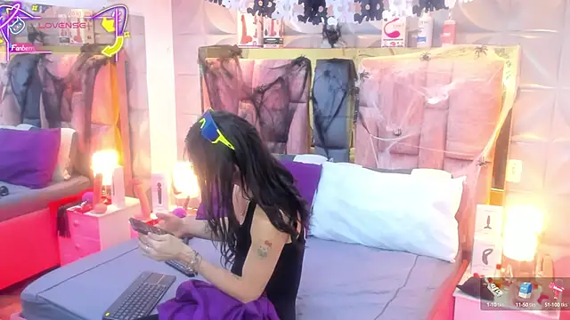 Snapshot of Charlotte_Landry__ chatting on October 5, 2025, 3:14 pm Charlotte Landry online show from October 5, 2025, 3:14 pm