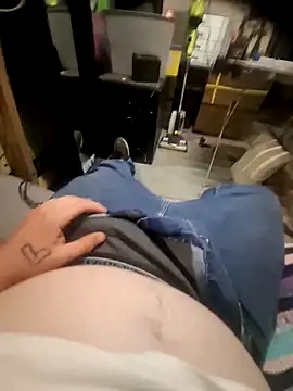 rexcherry69 online show from February 9, 2026, 6:28 pm