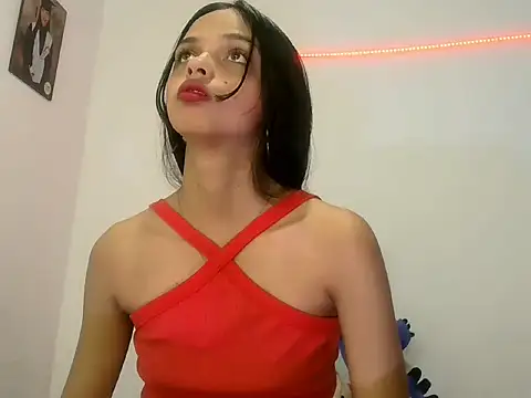 Snapshot of lucy_babyy chatting on September 25, 2025, 7:09 pm lucy babyy online show from September 25, 2025, 7:09 pm