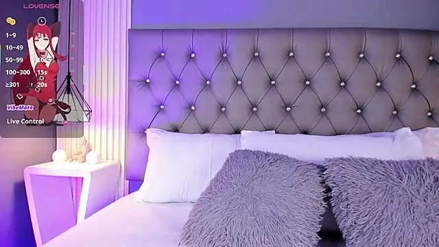 LunaBloomn online show from March 27, 2026, 5:03 pm