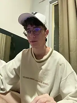 Snapshot of HeiRique chatting on October 27, 2025, 3:51 am HeiRique online show from October 27, 2025, 3:51 am