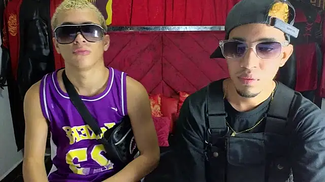 Snapshot of Latin_straight0 chatting on October 9, 2025, 4:24 am Latin straight0 online show from October 9, 2025, 4:24 am