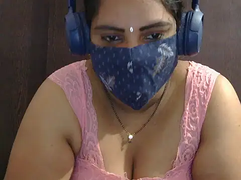 Snapshot of Nisha-telugu chatting on November 24, 2025, 10:54 pm Nisha-telugu online show from November 24, 2025, 10:54 pm