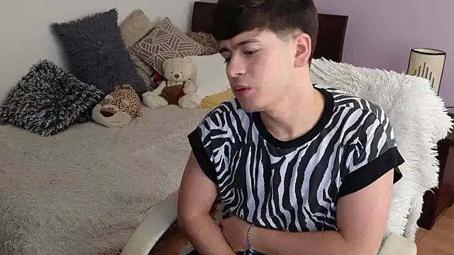 tightncuteass online show from September 16, 2025, 2:07 pm