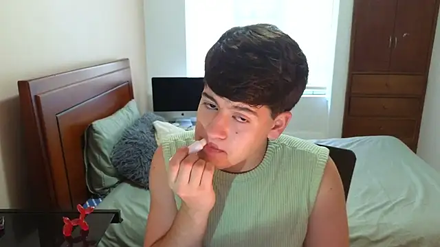 tightncuteass online show from September 24, 2025, 9:43 pm