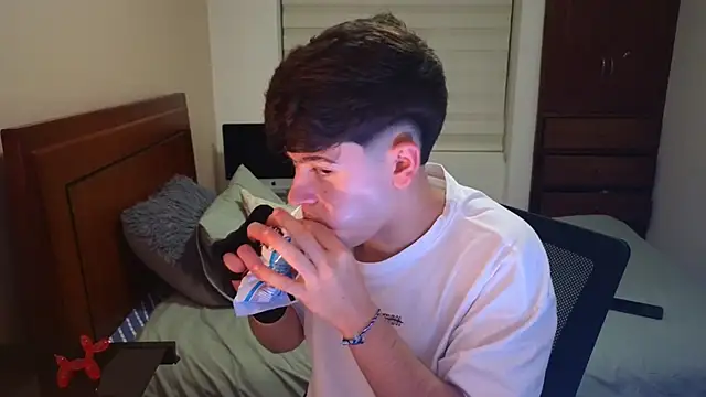 tightncuteass online show from September 27, 2025, 12:50 am