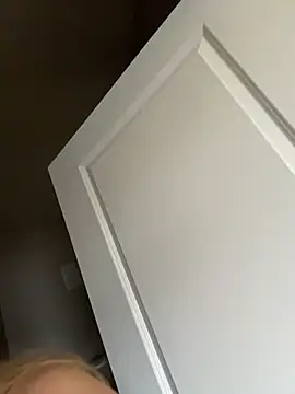 AllesandraLove online show from April 29, 2026, 5:30 pm