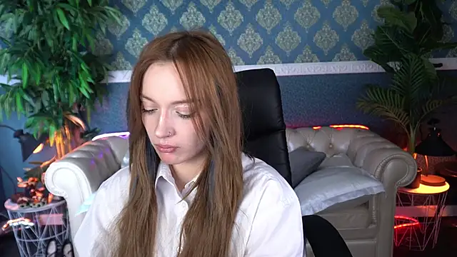 Snapshot of FoxyMayy chatting on April 30, 2026, 4:41 am FoxyMayy online show from April 30, 2026, 4:41 am