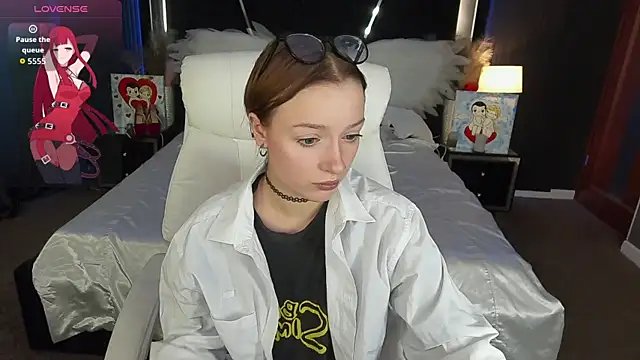 Snapshot of FoxyMayy chatting on March 7, 2026, 8:47 pm FoxyMayy online show from March 7, 2026, 8:47 pm