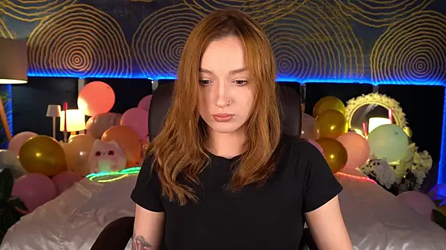 Snapshot of FoxyMayy chatting on June 30, 2026, 12:38 pm FoxyMayy online show from June 30, 2026, 12:38 pm