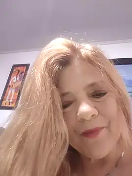 Snapshot of Casandra_Cruz chatting on October 3, 2025, 12:50 pm Casandra Cruz online show from October 3, 2025, 12:50 pm