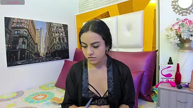 Snapshot of Leslie_Bussh_ chatting on April 23, 2026, 12:00 pm Leslie Bussh online show from April 23, 2026, 12:00 pm
