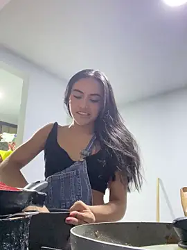 Leslie Bussh  online show from February 18, 2026, 2:20 am