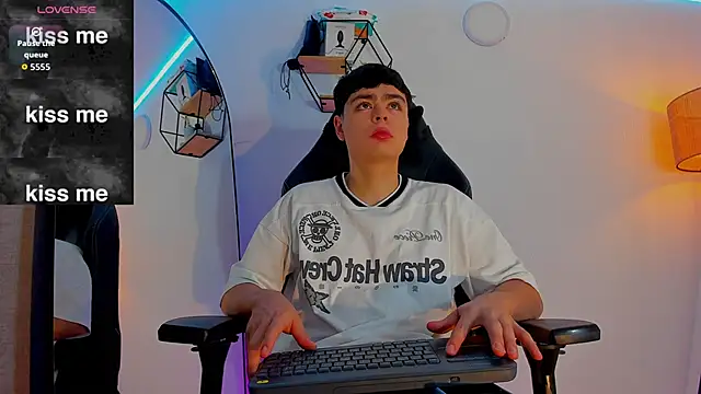 Snapshot of Im_Juaniito chatting on September 14, 2025, 1:28 am Im Juaniito online show from September 14, 2025, 1:28 am