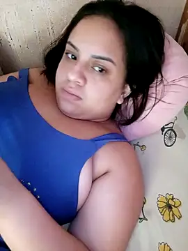 Snapshot of luablancax2021 chatting on October 25, 2025, 4:40 pm luablancax2021 online show from October 25, 2025, 4:40 pm