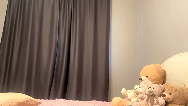 CatherinDream online show from October 24, 2025, 2:43 am